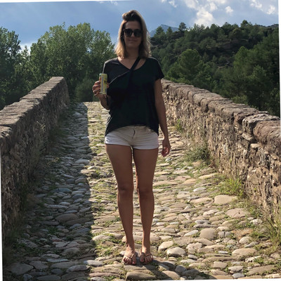 Laura Cebrian de Nevreze - Affiliate Manager